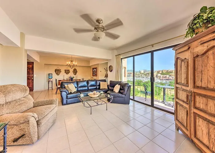 Holiday home In Plaza Nautica < 1 Mile To The Arch!