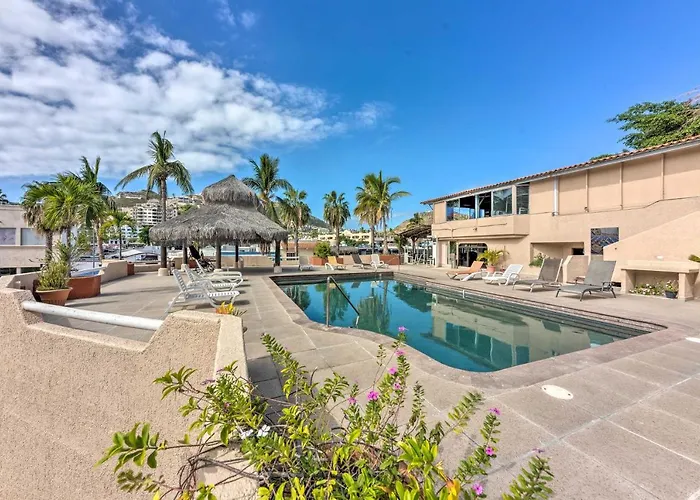 In Plaza Nautica < 1 Mile To The Arch! Holiday home Cabo San Lucas
