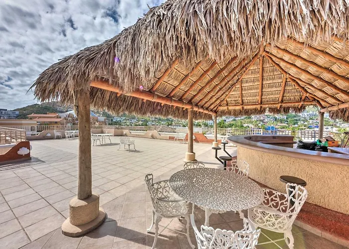 In Plaza Nautica < 1 Mile To The Arch! Holiday home