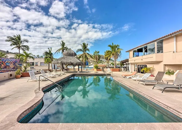 In Plaza Nautica < 1 Mile To The Arch! Holiday home Cabo San Lucas